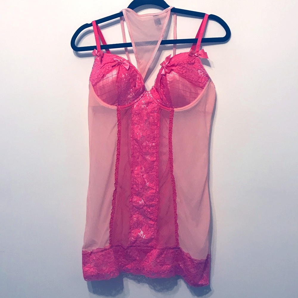 NWOT blush & hot pink sexy lace garment & g string